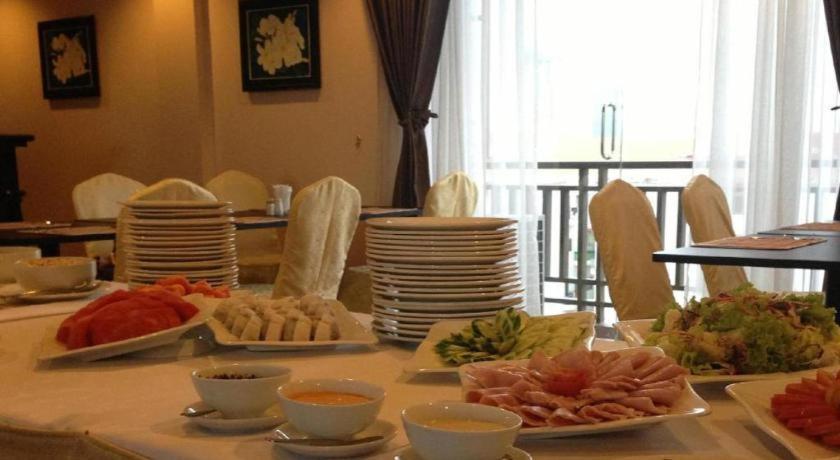 Jun Yue Hotel Phnom Penh Bagian luar foto
