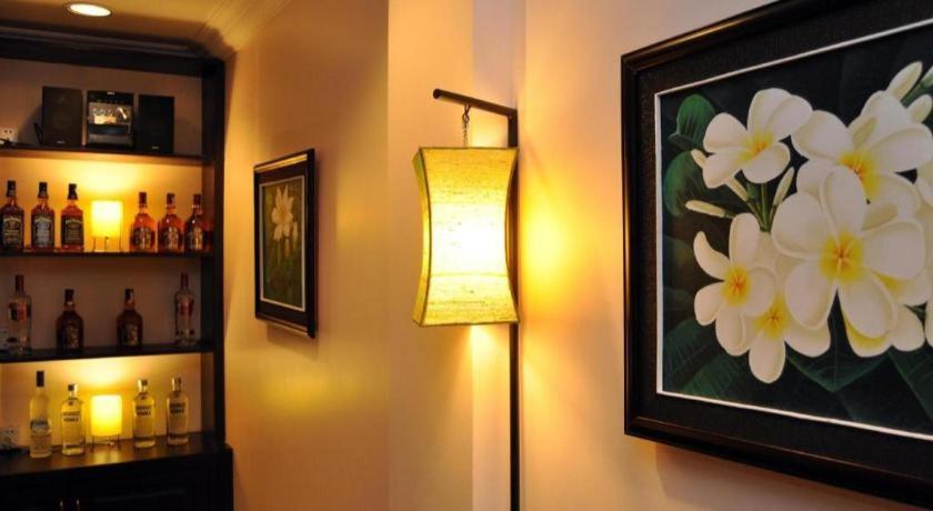 Jun Yue Hotel Phnom Penh Bagian luar foto