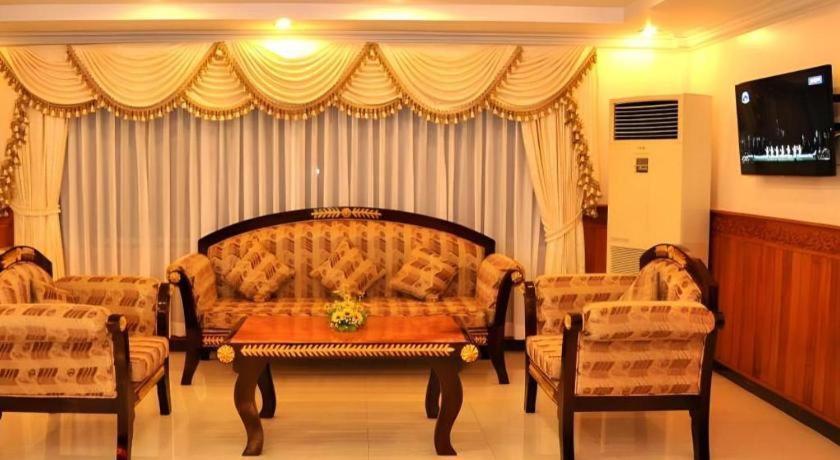 Jun Yue Hotel Phnom Penh Bagian luar foto