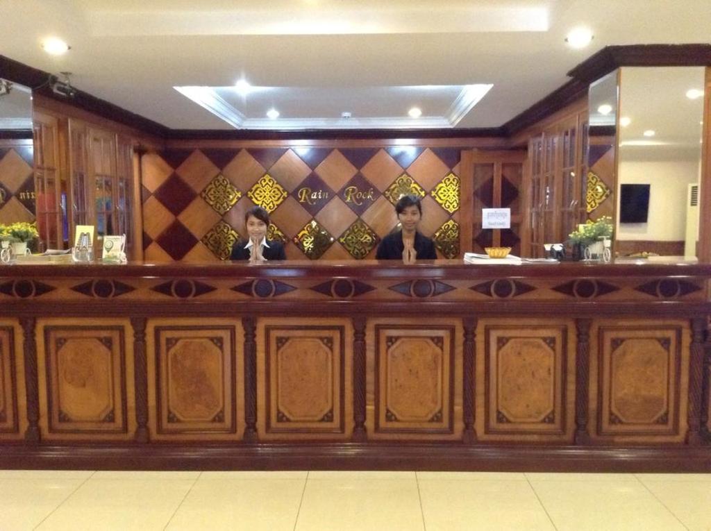 Jun Yue Hotel Phnom Penh Bagian luar foto